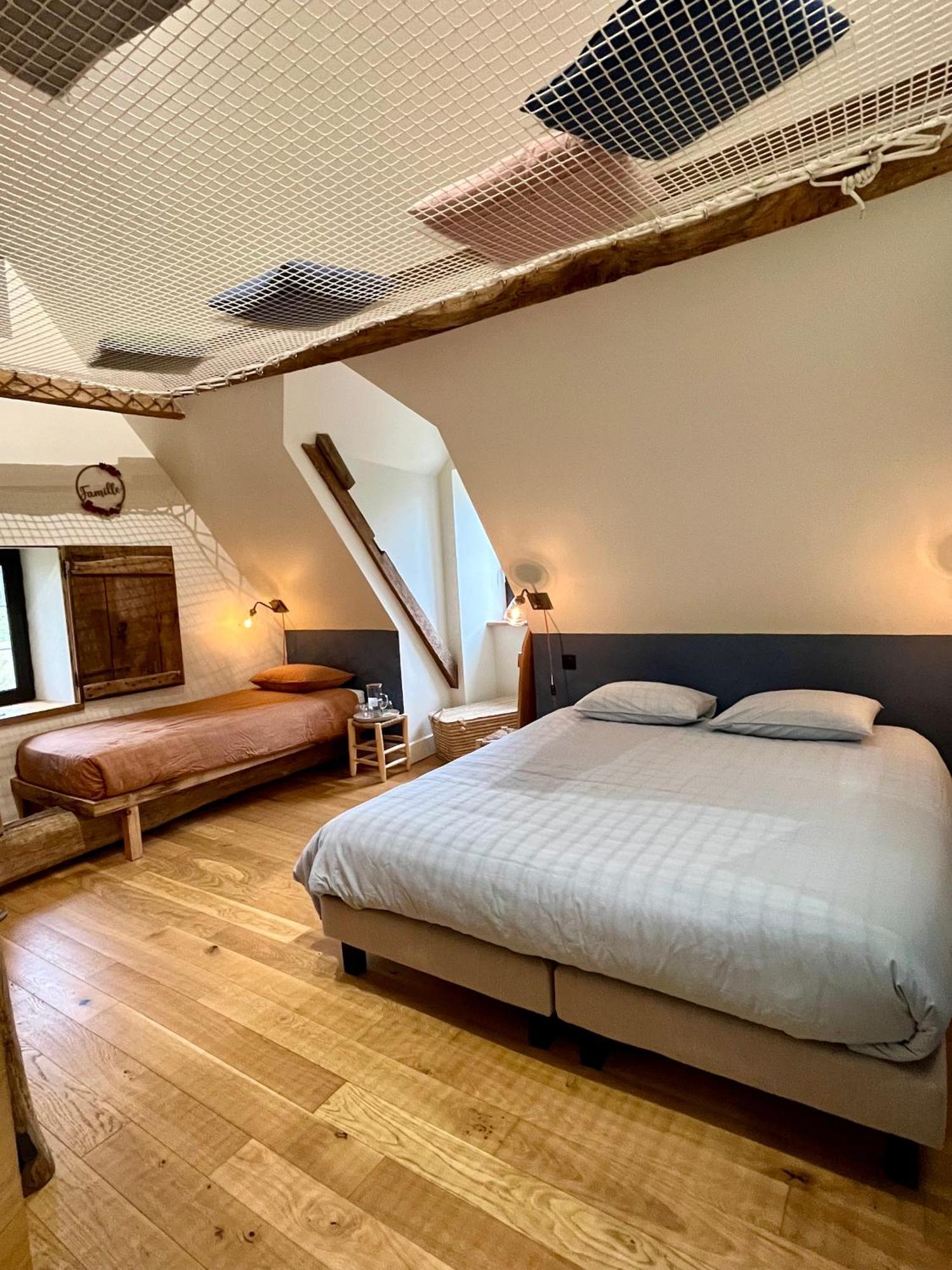Domaine De La Bigottiere, Chambres D'Hotes Montigne-le-Brillant Exterior foto